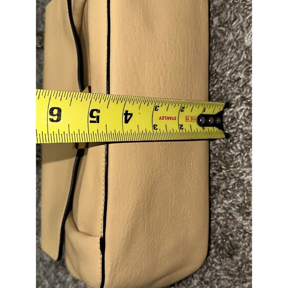 Chloe Buttercream Leather Flap Medium Turn-Lock Gold Convertible Crossbody Bag - Picture 8 of 13